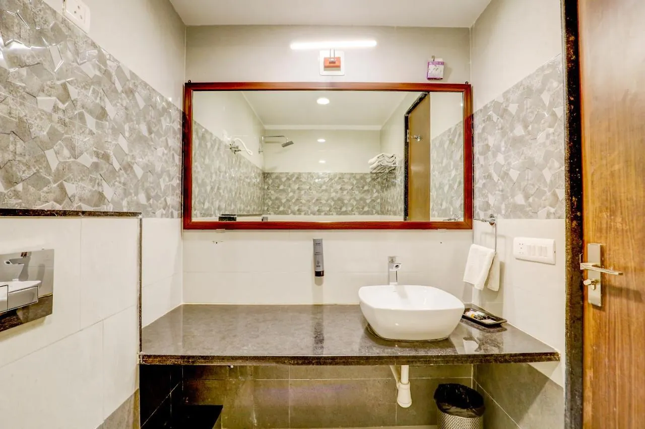 Hotel Shree Nanda Udaipur 4*,